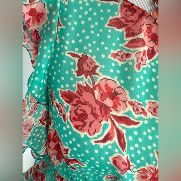 XXI Floral Top with belt size M-L - Picture 4 of 8